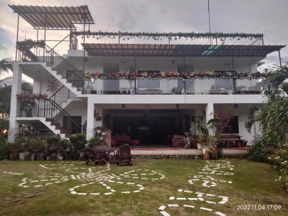 Hotel Casa De Robles Tanay Rizal Exterior foto