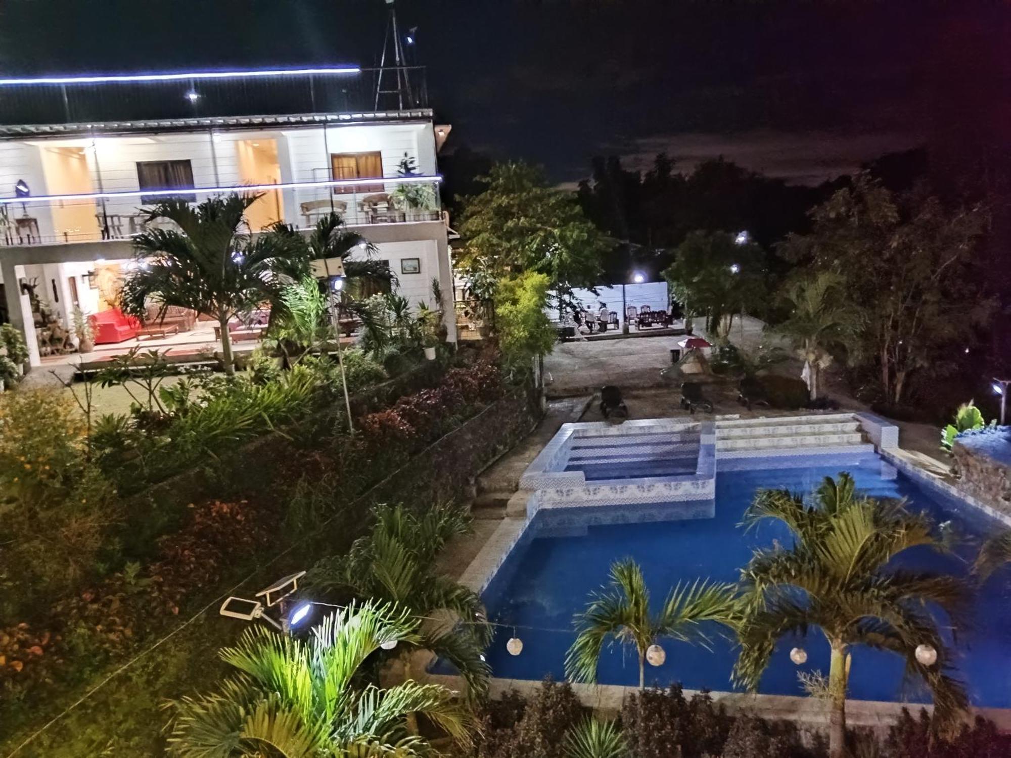 Hotel Casa De Robles Tanay Rizal Exterior foto